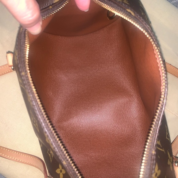 💯% Authentic Louis Vuitton papillon 30! - Picture 8 of 11